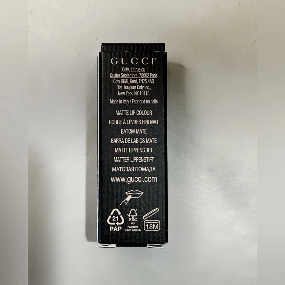 GUCCI Matte Lipstick 208 They Met in Argentina Rouge à Lèvres Mat Lipstick